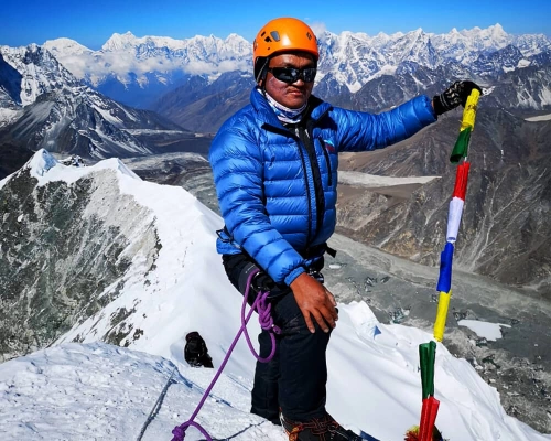 Island Peak Climbing Guide